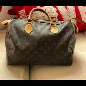 Louis Vuitton speedy 30